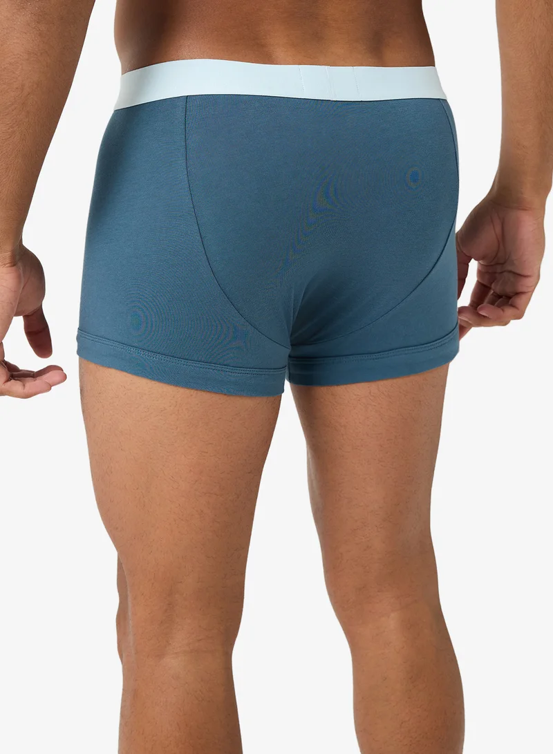 امبوريو ارماني ثلاث عبوات بوكسرات بشعار